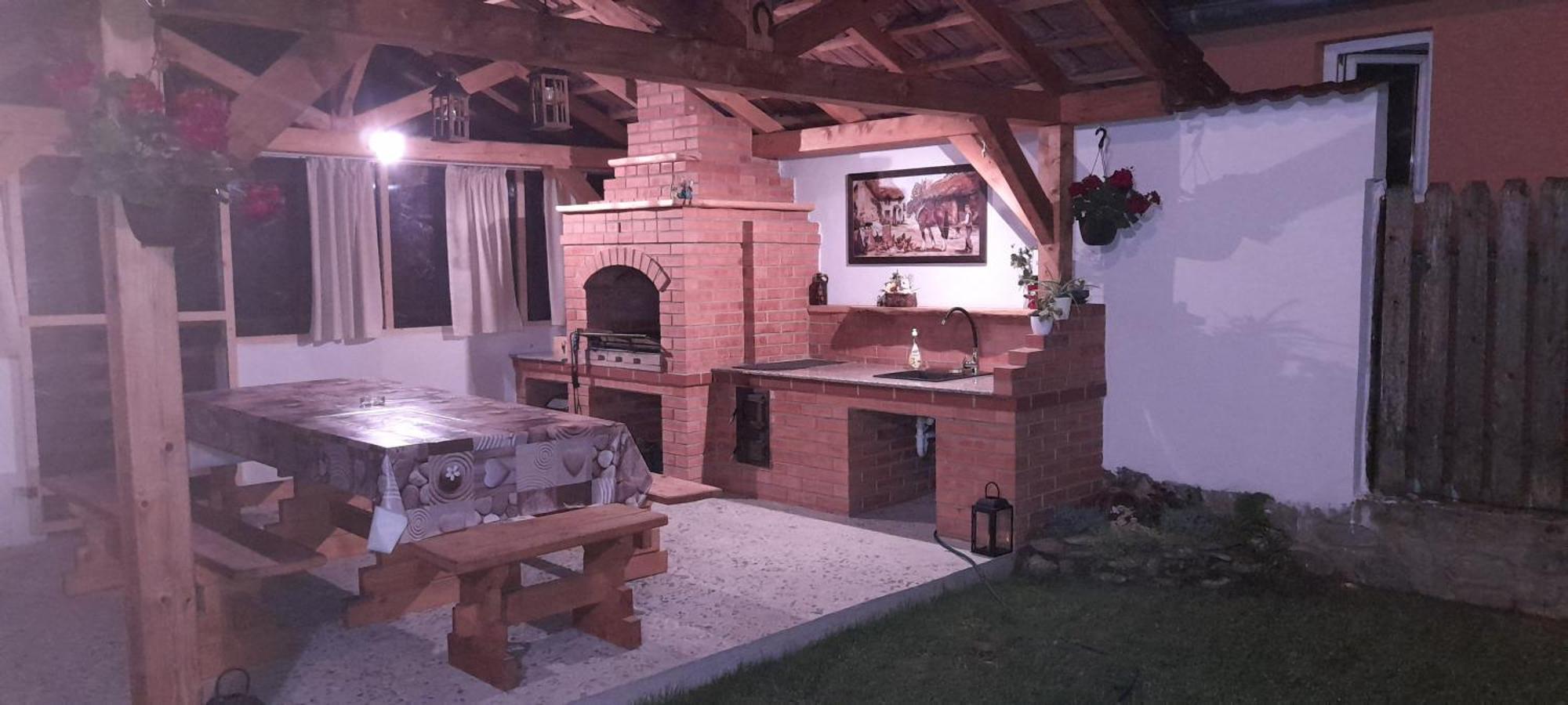 Casa Iulia & Matei Villa คือร์ตีโชอารา ภายนอก รูปภาพ